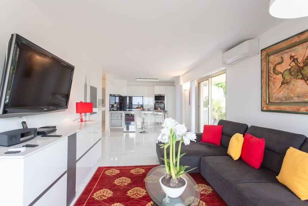 Aparthotel Riviera - La Terrasse De Clairefontaine - Fabron นีซ ภายนอก รูปภาพ